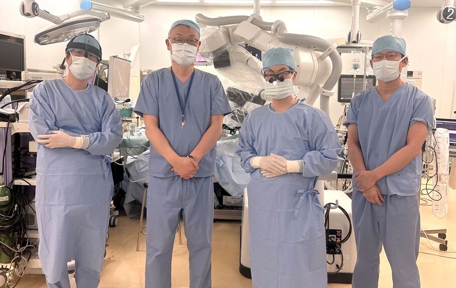 当講座初となるhinotoriサージカルロボットシステムを用いたロボット支援下縦隔腫瘍手術を施行しました。
